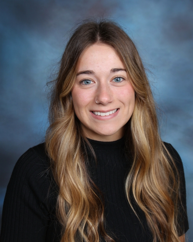 Image of Hannah Sell